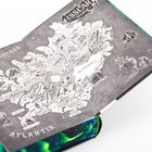 Karte von "Isslar Island" mit Orten wie "Vatnajökull" und dekorativen Darstellungen wie einem Drachen und Kompass.