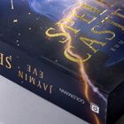 "Spellcaster", "Roman", "Jaxmin Eve", "Goldmann". Dunkles Cover mit funkelnden Sternen und einem magischen Motiv.