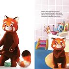 Links: Ein wütender Kleiner, roter Panda will Aufmerksamkeit. Rechts: Zwei Pandas im Badezimmer, einer hält ein Spielzeug.