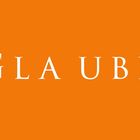 Der Text "GLAUBE" steht in weiß auf einem orangen Hintergrund.