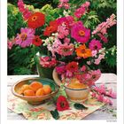 Kalenderblatt für August 2027 mit bunten Blumen in Vasen und Aprikosen in einer Schale auf einem Tisch.