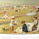 Kalender mit August 2023. Sommerstrand-Szene; Frauen und Kind unter Sonnenschirm, Zelte im Hintergrund. Malerischer Stil.