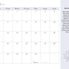 "April 2017", links ein Kalender; rechts Text über Selbstumarmung. Unten rechts Lotus-Illustration.