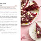 "ROTE-BETE-TARTE-TATIN mit Zwiebeln und Ziegenkäse. Rezept von Fabian Timmer. Zubereitungszeit: ca. 20 min. Garzeit: ca. 25 min." 

Links Rezeptdetails; rechts rote Tarte mit Ziegenkäse.