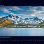 "02 Februar. Schon sehr weit im Norden von Norwegen liegt die beschauliche Inselkommune Skjervøy. Schneebedeckte Berge und ruhiges Wasser."