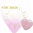 "FÜR DICH" in goldener Schrift auf einem grün-weißen Herz, mit einem kleinen grünen Herz dekoriert.