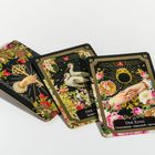„DER RING“ und „Einverständnis - Unterschrift - Vertrag“. Drei Kunstkarten mit floralen Mustern und Symbolen.