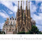 "Sagrada Familia", Monatskalender mit September-Daten. Die gotische Basilika mit zahlreichen Türmen ragt in den Himmel.