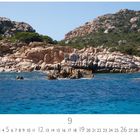 "Insel Krk", Kalenderseite für September. Zeigt eine felsige Küste mit klarem, blauem Wasser und grüner Vegetation.