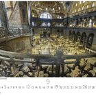 Text: Istanbul, Hagia Sophia Innenansicht. Unten Kalender mit September-Daten. Darunter dekorativer Innenraum mit Besuchern.