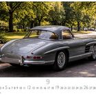 "Mercedes 300 SL", Monatskalender September mit Autoklassiker in Parklandschaft, Bäume im Hintergrund.