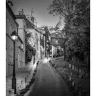 Kalenderblatt zeigt September. Unten steht „Montmartre“ und „CASARES EDITION“. Schwarz-weißes Foto mit Pariser Straßenansicht.