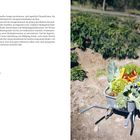 Text links beschreibt Agrarfirmen und Marktgärtnerei. Rechts steht eine Schubkarre mit Gemüse auf einem Feld.