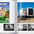Links: Werbeanzeige mit "GRIPP HAUTES-PYRÉNÉES", UFO-artige Gebäude und ein Wanderer. Rechts: Futuristisches weißes Haus.
