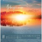 "Geborgen in Gott" steht oben. Psalm 139,9-10 zitiert, darunter ein Kalender für November mit idyllischem Sonnenuntergang.