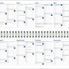 Kalender für 2028, Monate und Tage untereinander. Feiertage markiert, z.B. Neujahr, Valentinstag, Ostern, Weihnachten.