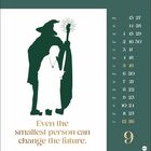 "Even the smallest person can change the future." Kalender mit Silhouetten eines Zauberers und einer Figur mit Anhänger.