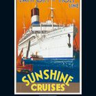 Die Worte "LAMPORT & HOLT LINE" und "SUNSHINE CRUISES" stehen auf einem Plakat mit einem großen Schiff im Hintergrund.