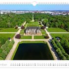 September, 20.09. Weltkindertag. Luftaufnahme eines Parks mit einem imposanten Gebäude und gepflegten Wegen.