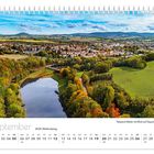 "September; 20.09. Weltkindertag; Talsperre Malter mit Blick auf Dippoldiswalde. Luftaufnahme von Landschaft mit See."
