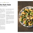 Ribollita-Style-Salat-Rezept mit Zitronen-Käse-Dressing. Zutaten: Croûtons, Schwarzkohl, Bohnen, Karotten, Zitronensaft.