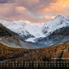 "Kalender mit Piz Bernina - 4.049 m (Schweiz) im Hintergrund, Herbstlandschaft und schneebedeckte Berge bei Sonnenuntergang."