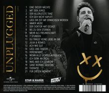 Links stehen die Liedtitel 1 bis 21, rechts singt ein Mann ins Mikrofon. Unten links diverse Musiklogos.