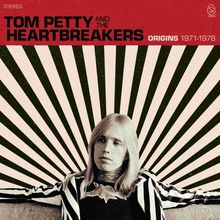 „TOM PETTY AND THE HEARTBREAKERS ORIGINS 1971-1978“; schwarz-weiße, strahlenförmige Muster, Person im Vordergrund.