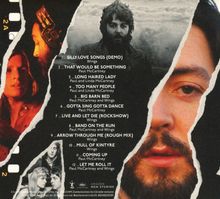 Eine Liste von Liedtiteln und Künstlern, darunter "Silly Love Songs (Demo)" und "Band on the Run", begleitet von zerrissenen Porträts.