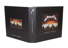 Metallica: Master Of Puppets (remastered) (180g) (Limited-Numbered-Edition) (Deluxe-Boxset), 3 LPs, 10 CDs, 2 DVDs, 1 MC und 1 Buch