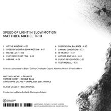 "Speed of Light in Slow Motion" von Matthieu Michel Trio. 11 Tracks gelistet. Schwarz-weiß Muster rechts.