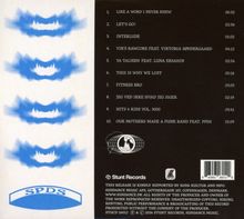 Trackliste mit Titeln von 1 bis 10 und Zeiten. Links fünf blaue, abstrakte Formen. Unten Logo "SPDS".