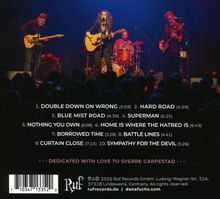 Liste von Songs mit Zeiten darunter. Bühne mit Band im Scheinwerferlicht, Publikum im Vordergrund. Ruf-Logo unten.