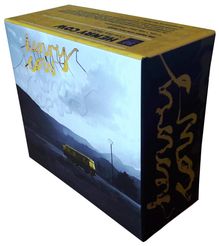Verzerrter gelber Schriftzug, "Henry Cow", auf einer Verpackung mit Landschaft und gelbem Bus.