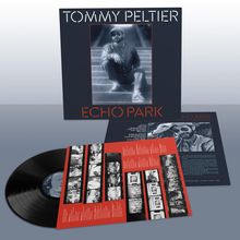 "Tommy Peltier" und "Echo Park" stehen auf einem Schallplattencover. Zu sehen ist ein sitzender Mann in Schwarz-Weiß.