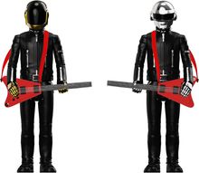 Zwei futuristisch gekleidete Figuren in schwarzen Anzügen mit Helmen und roten Gitarren.