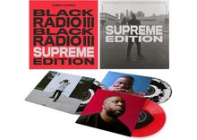 "BLACK RADIO III SUPREME EDITION" in großen Buchstaben. Mehrere Albenhüllen und Schallplatten in verschiedenen Farben.
