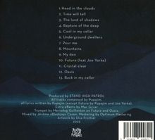 Trackliste mit 13 Titeln, darunter "Head in the clouds" und "Time will tell"; dunkle Bergsilhouette unten.