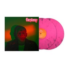 Text: "Fantasy". Zwei pinke Vinylplatten, eine mit Klecks-Optik, umhüllen ein Cover mit beleuchtetem, maskiertem Gesicht.