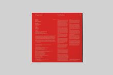 Text: "Penguin Cafe", "The Red Book", Trackliste mit Titeln wie "Aurora", "1420". Roter Hintergrund.