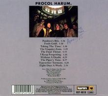 "Procol Harum", gefolgt von neun Songtiteln mit Zeiten. Ein Gruppenfoto mit sechs Personen im Hintergrund.