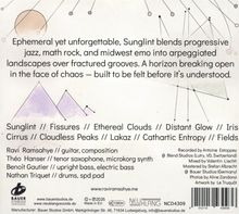 Texte voller Emotionen und Genres. Geometrische Formen und Linien zieren das Design.