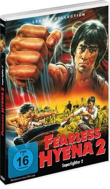 "FEARLESS HYENA 2" und "Superfighter 2" in roter Schrift. Illustrierter Kampfszene mit Fokus auf einen Mann mit erhobener Faust.
