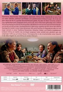 Text oben: Elektrikerin, Maschinistin, Obst-Expertin, Optimistin: Wilma (Fritzi Haberlandt) ist eine Frau mit vielen Talenten...

Drei Szenenbilder: Zwei Personen in Arbeitskleidung, zwei Personen in einer Umarmung, vier Personen beim Essen an einem Tisch.