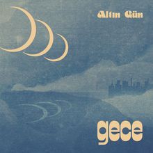 "Altın Gün", "gece", Illustration von Mondsicheln über einer stilisierten Stadtlandschaft in Blau.