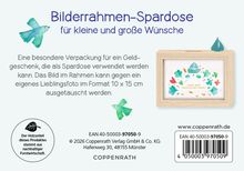 Bilderrahmen-Spardose für kleine und große Wünsche. Holzrahmen mit buntem Vogel und Segelboot-Illustration.