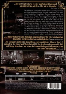 „Lang lässt Stephen Byrne zu einer wahrlich getriebenen und gepeinigten Größe gedeihen.“ Szenen aus einem Krimi-Drama.