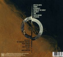 8 Titel mit Zahlen, darunter ein großes, gespaltenes kreisförmiges Symbol in Braun- und Schwarztönen.