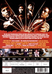 Nach einem Text über zwei Polizisten, die gegen ein Drogenkartell kämpfen, sind Bilder von bewaffneten Akteuren zu sehen.