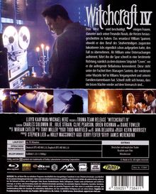 "Witchcraft IV" zeigt einen Mann an einem Tonbandgerät in einem düsteren Raum mit Kerzenlicht, unten Filmstills und Credits.